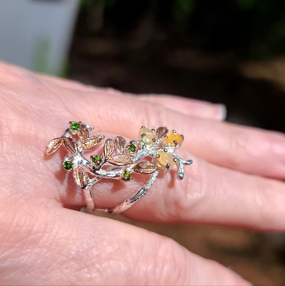 Opal and Chrome Diopside sterling floral wreath finger cuff sz 6.5 - Picture 6 of 10